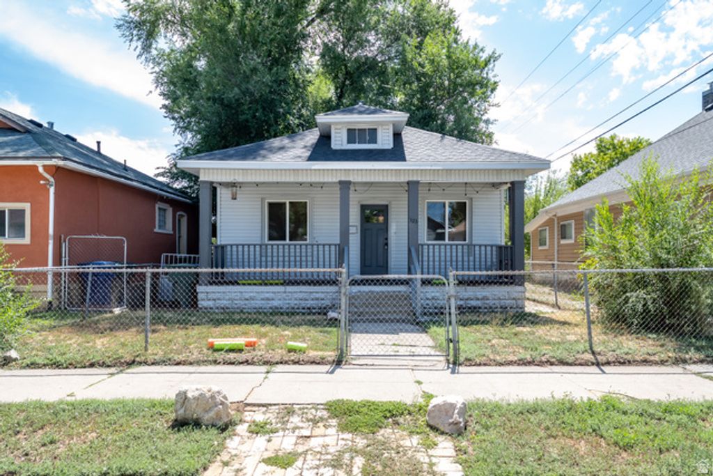 323 32ND ST, Ogden, UT 84401 — photo 2