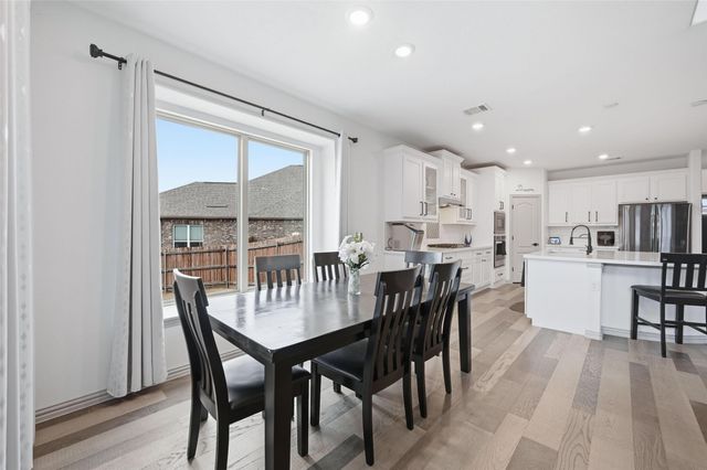 6712 Cedarhurst Court, Denton, TX 76226