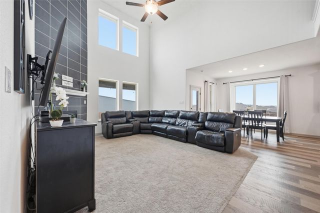 6712 Cedarhurst Court, Denton, TX 76226