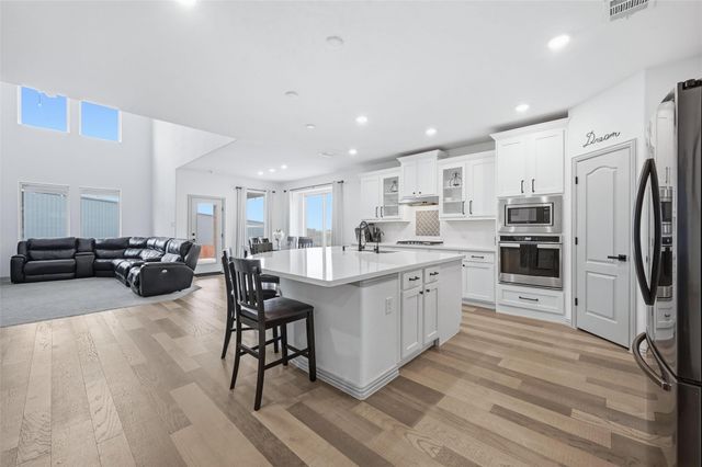 6712 Cedarhurst Court, Denton, TX 76226