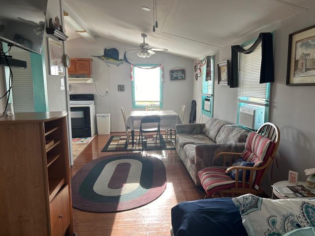 1379 Fm-2031, Matagorda, TX 77414