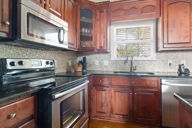 923 Crosby Ct, Columbia, TN 38401
