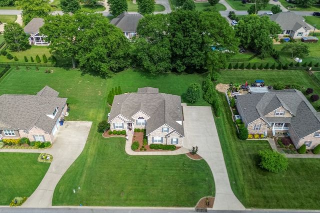 923 Crosby Ct, Columbia, TN 38401