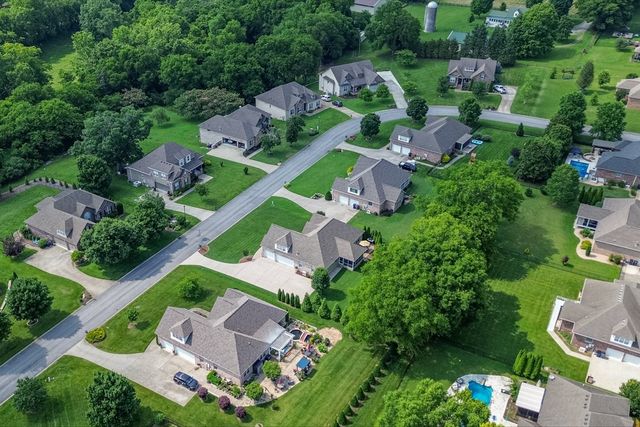 923 Crosby Ct, Columbia, TN 38401