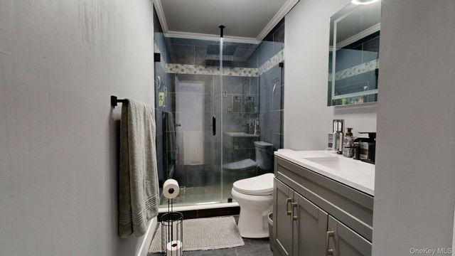 10 Amesworth Court, Middle Island, NY 11953