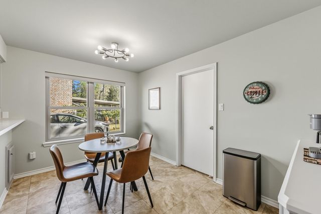 1337 Green Briar Drive, Huntsville, TX 77340