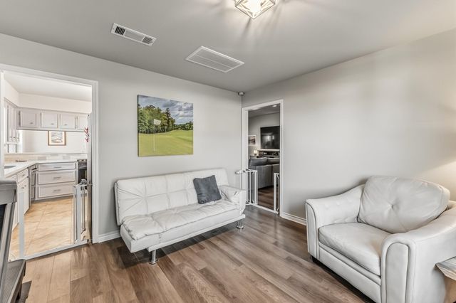 1337 Green Briar Drive, Huntsville, TX 77340