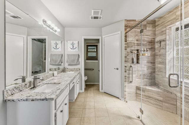 1337 Green Briar Drive, Huntsville, TX 77340