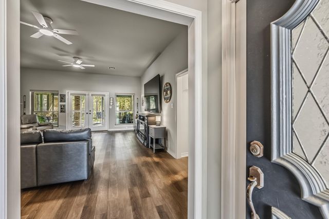 1337 Green Briar Drive, Huntsville, TX 77340