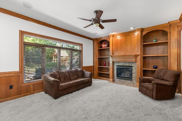 5420 NW 78th Court, Johnston, IA 50131