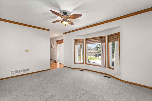 5420 NW 78th Court, Johnston, IA 50131