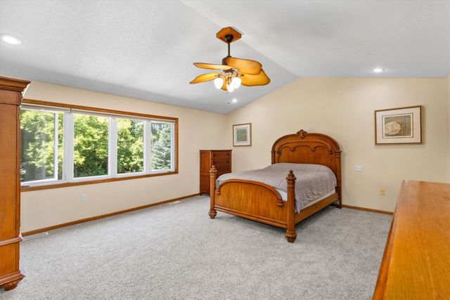 5420 NW 78th Court, Johnston, IA 50131