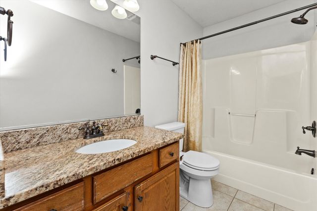5420 NW 78th Court, Johnston, IA 50131