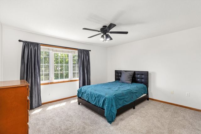 5420 NW 78th Court, Johnston, IA 50131