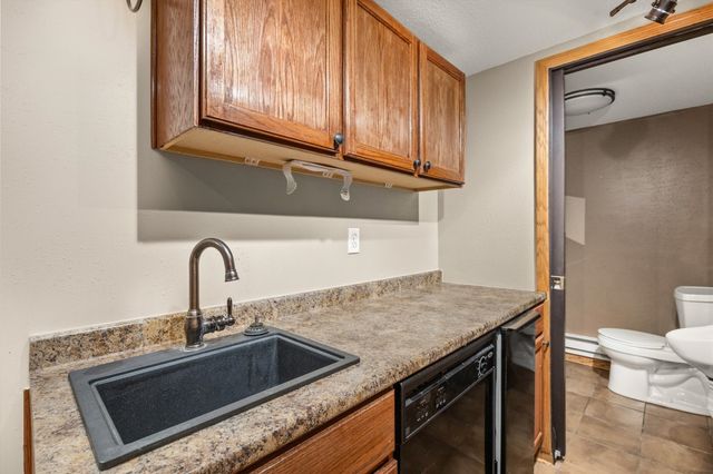 5420 NW 78th Court, Johnston, IA 50131