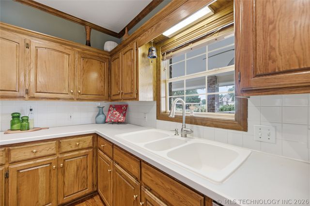 13301 E 94th Place, Owasso, OK 74055