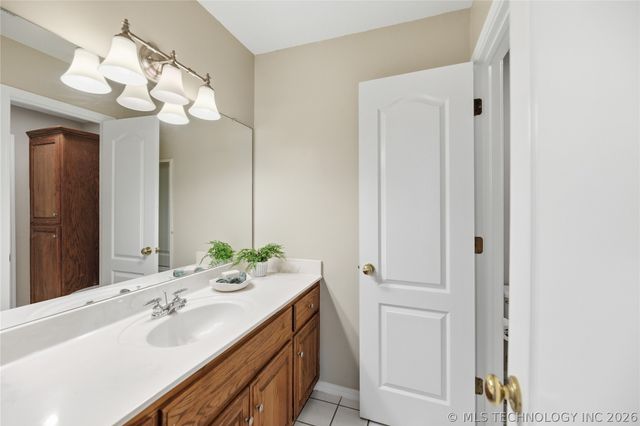 13301 E 94th Place, Owasso, OK 74055