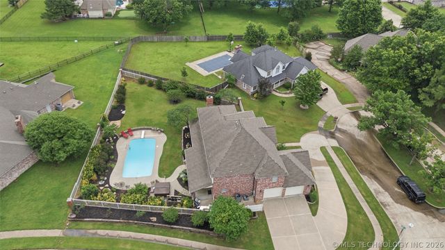 13301 E 94th Place, Owasso, OK 74055