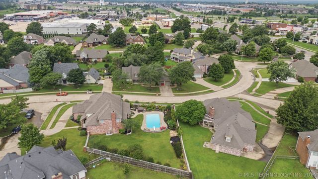 13301 E 94th Place, Owasso, OK 74055