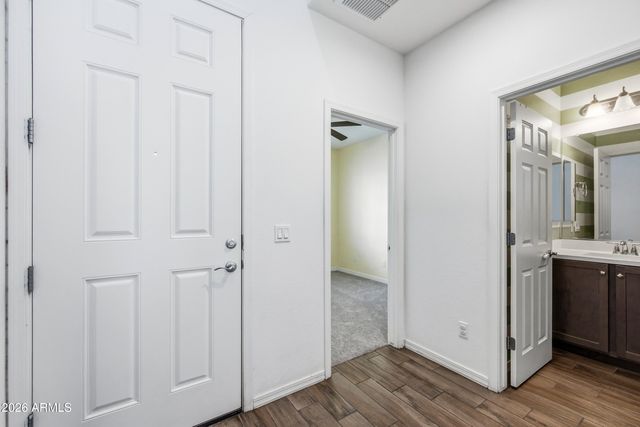 668 N SPARROW Court, Gilbert, AZ 85234