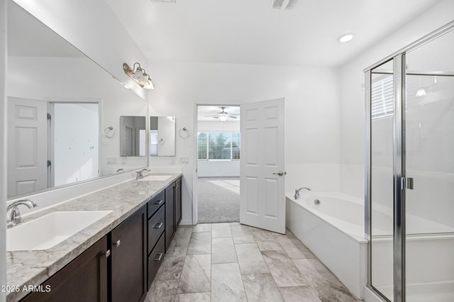 668 N SPARROW Court, Gilbert, AZ 85234