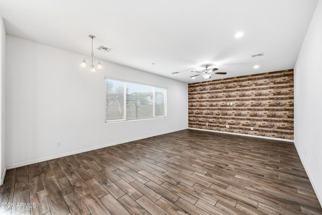 668 N SPARROW Court, Gilbert, AZ 85234