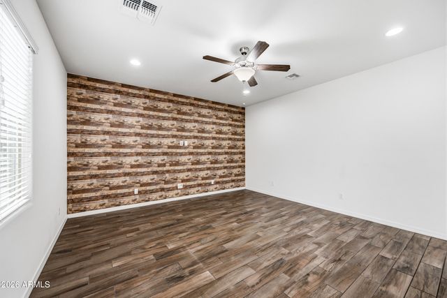 668 N SPARROW Court, Gilbert, AZ 85234