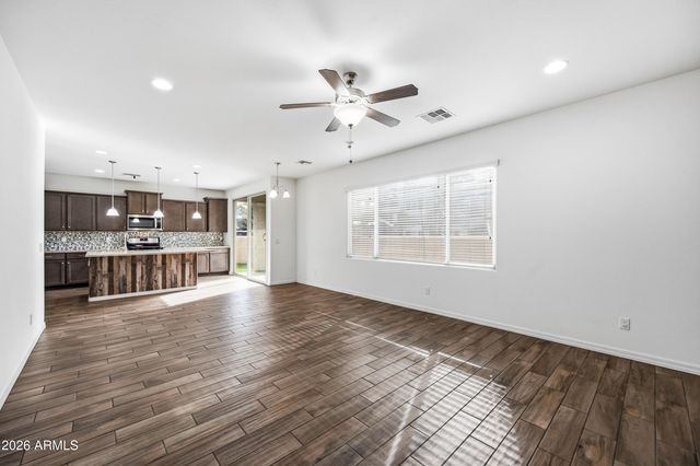 668 N SPARROW Court, Gilbert, AZ 85234