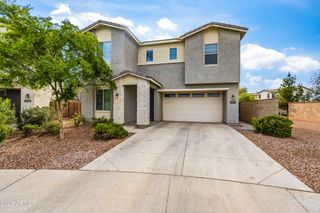 668 N SPARROW Court, Gilbert, AZ 85234