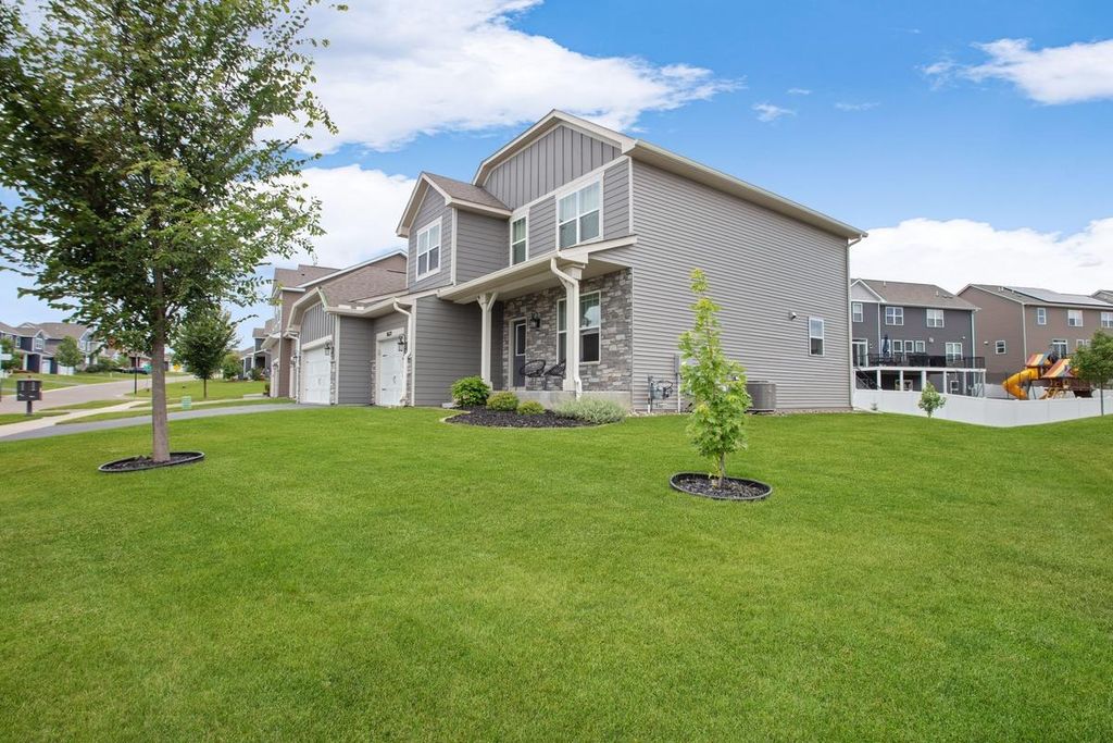 8622 Platinum Cove, Woodbury, MN 55129 — photo 2