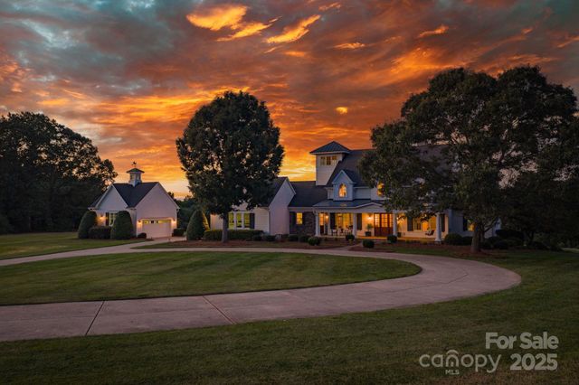 154 Emma Lane, Statesville, NC 28625