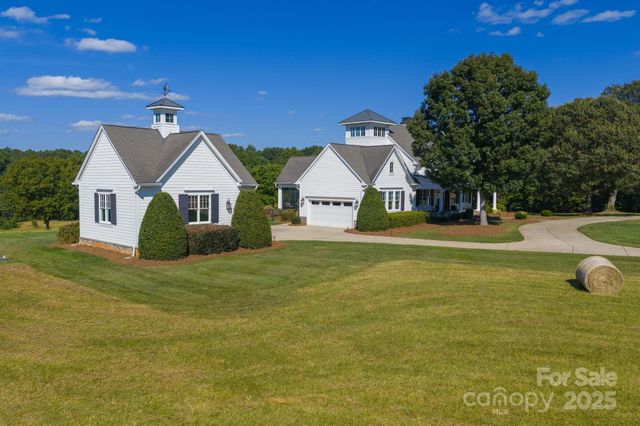 154 Emma Lane, Statesville, NC 28625