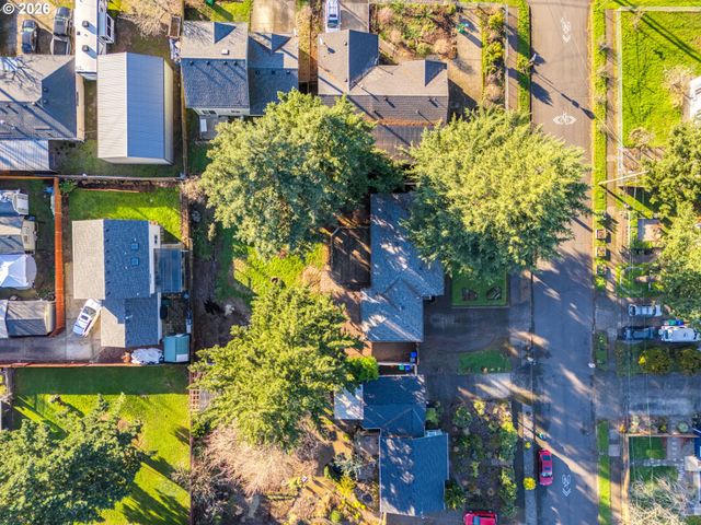 12830 Ne PACIFIC St, Portland, OR 97230