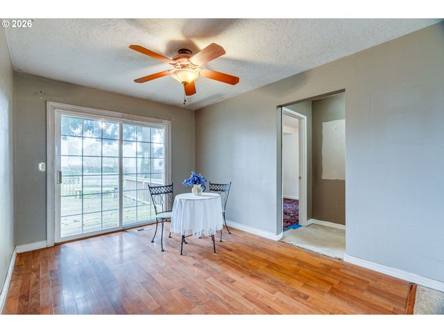 12830 Ne PACIFIC St, Portland, OR 97230