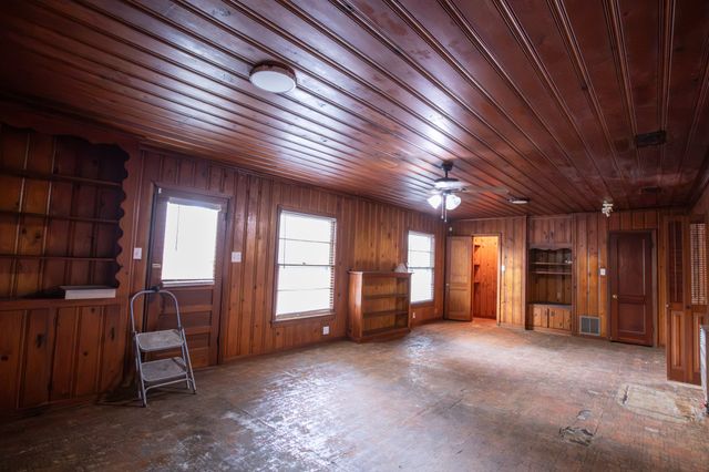 304 Roberts Avenue, Terrell, TX 75160