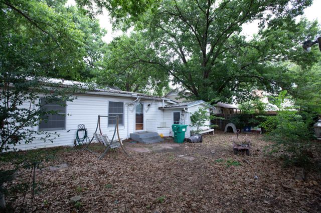 304 Roberts Avenue, Terrell, TX 75160