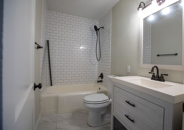 304 Roberts Avenue, Terrell, TX 75160