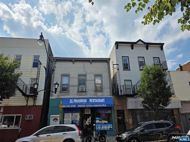 1309 Summit Avenue, Union City, NJ 07087