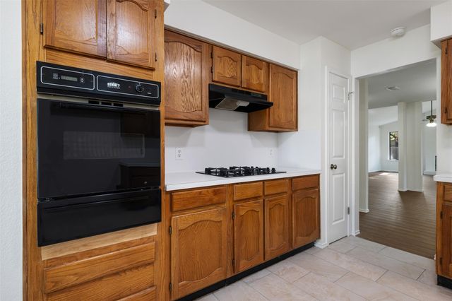 11464 Bristle Oak TRL, Austin, TX 78750