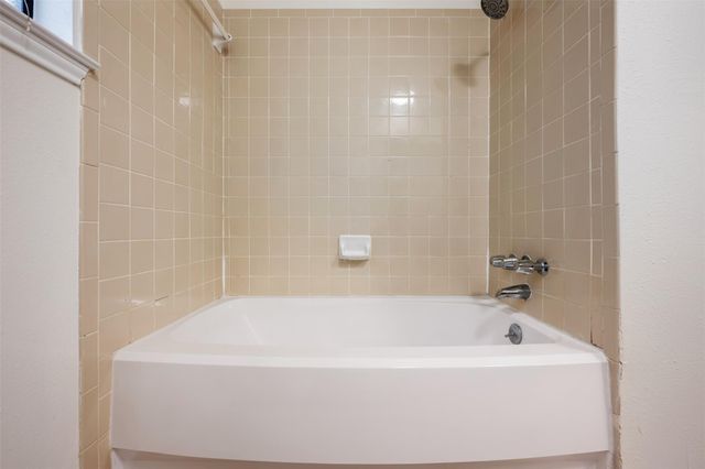 11464 Bristle Oak TRL, Austin, TX 78750