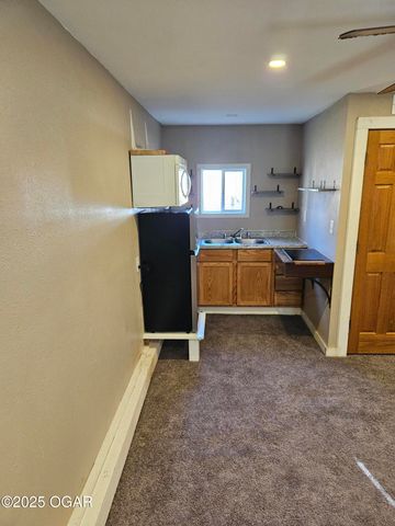 813 Frisco Avenue, Monett, MO 65708