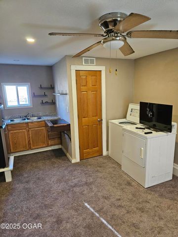 813 Frisco Avenue, Monett, MO 65708