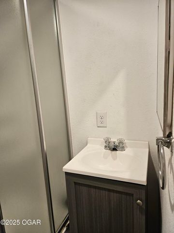 813 Frisco Avenue, Monett, MO 65708