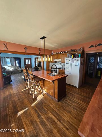 813 Frisco Avenue, Monett, MO 65708