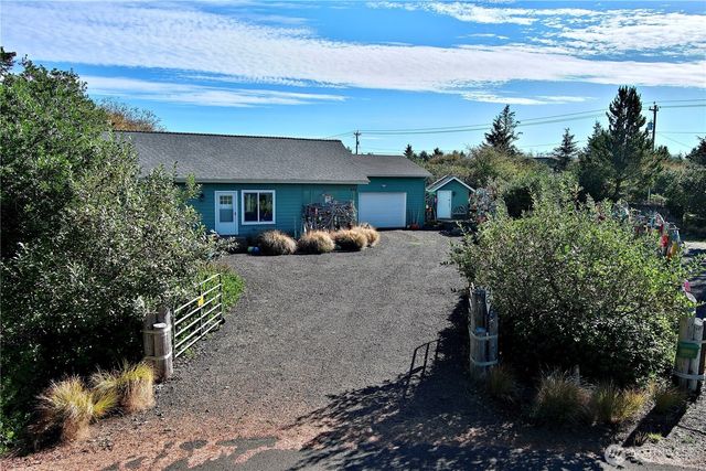 470 Puppis Court SW, Ocean Shores, WA 98569