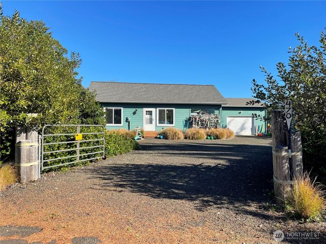 470 Puppis Court SW, Ocean Shores, WA 98569