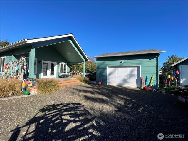 470 Puppis Court SW, Ocean Shores, WA 98569