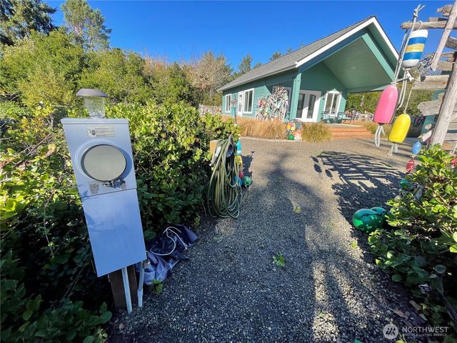 470 Puppis Court SW, Ocean Shores, WA 98569