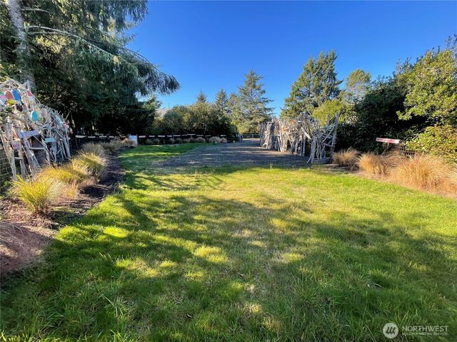 470 Puppis Court SW, Ocean Shores, WA 98569