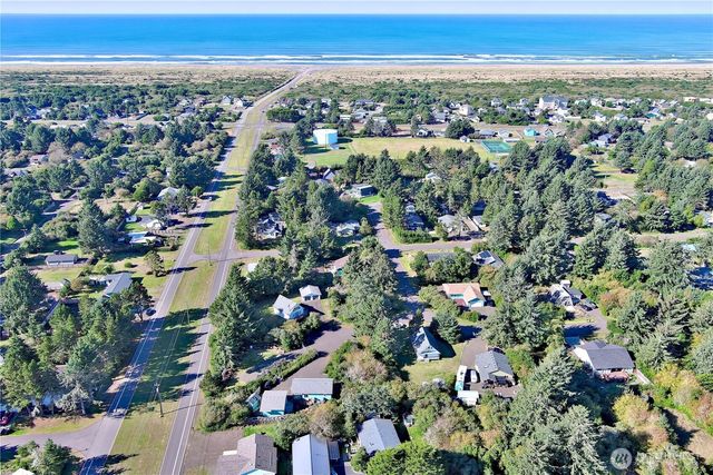 470 Puppis Court SW, Ocean Shores, WA 98569
